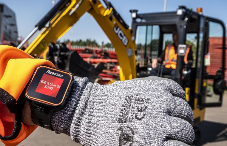 Reactec’s R-Link smart watch deployed at Heathrow Airport to protect workers from proximity to vehicles