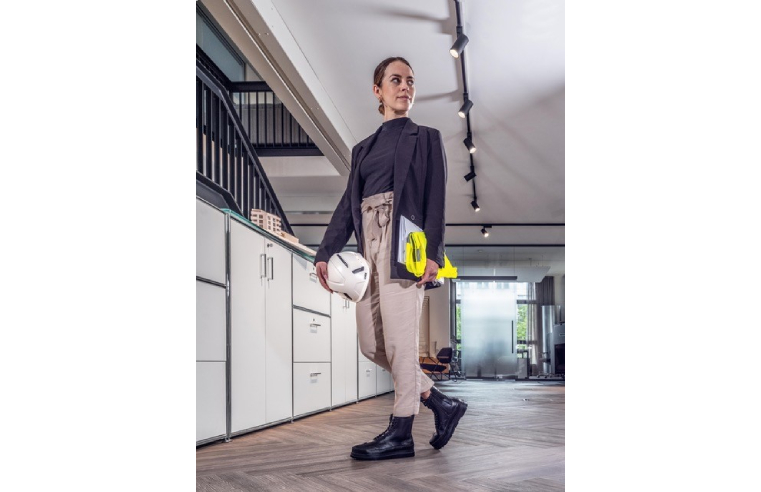 STYLISH SAFETY FOOTWEAR RANGE ENABLES WOMEN TO MOVE EFFORTLESSLY FROM OFFICE TO SITE 