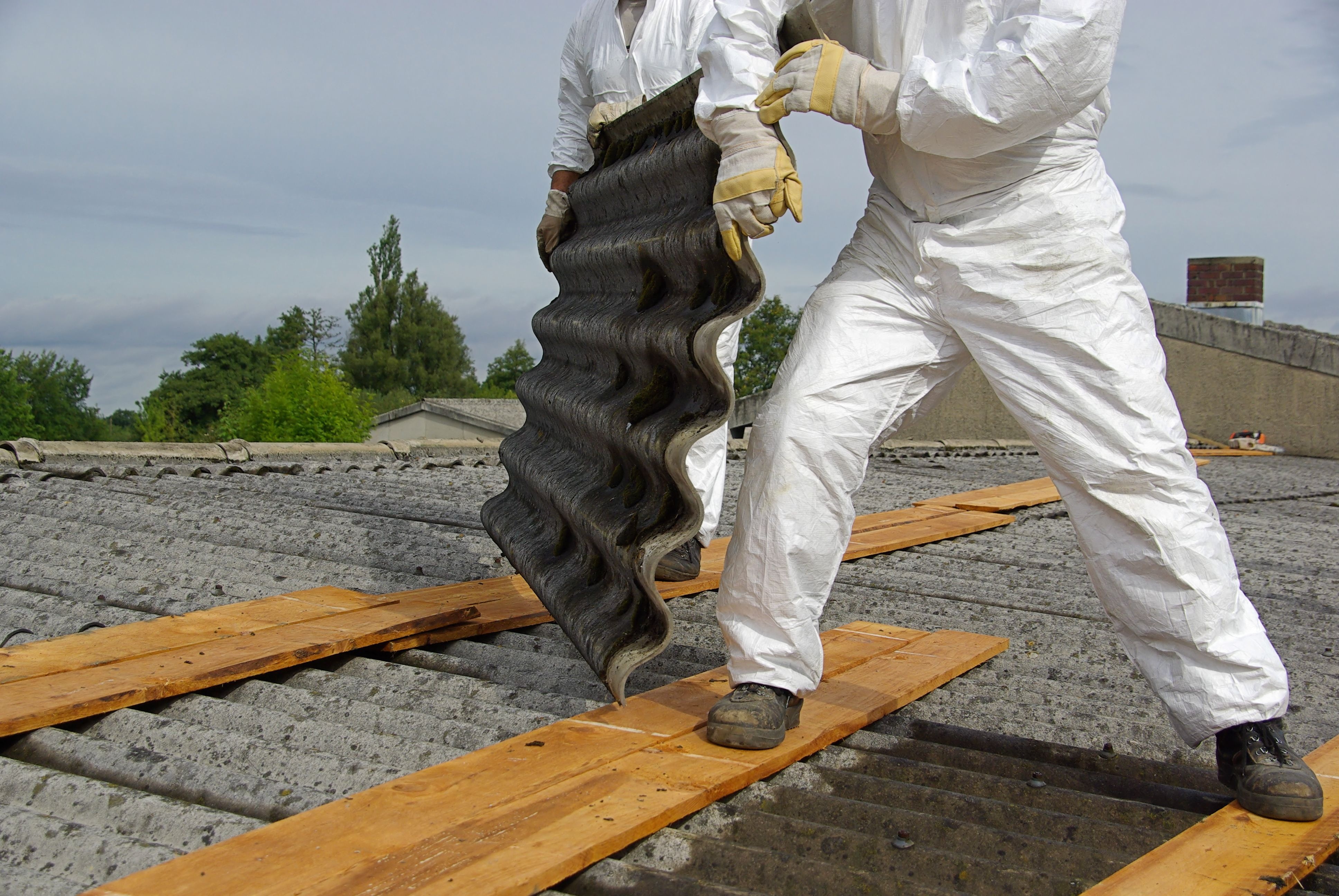 SCHOOLS ENCOURAGED TO ADDRESS ASBESTOS RISK WITH Â£2BN REFURBISHMENT FUND