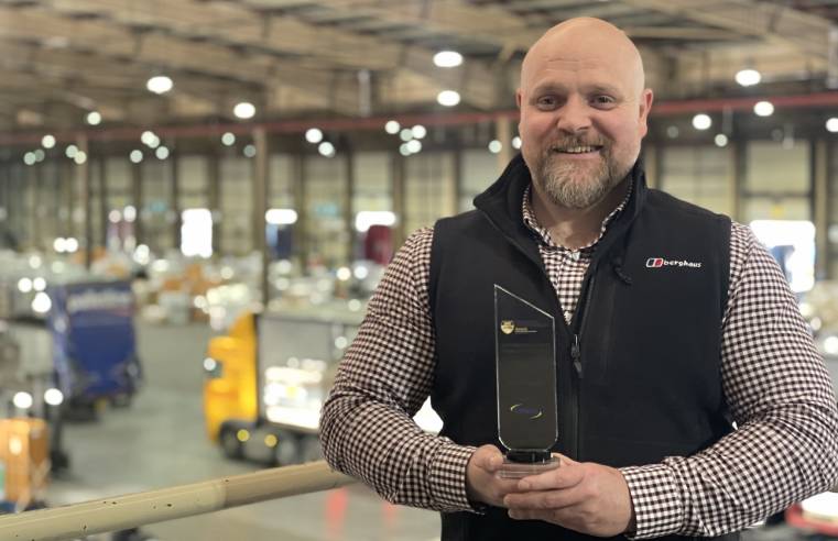 PALLETLINE’S KEN BELL SCOOPS PRESTIGIOUS HEALTH AND SAFETY AWARD